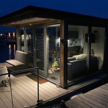 Houseboat De Amstel 호텔 모니켄담 외부 사진